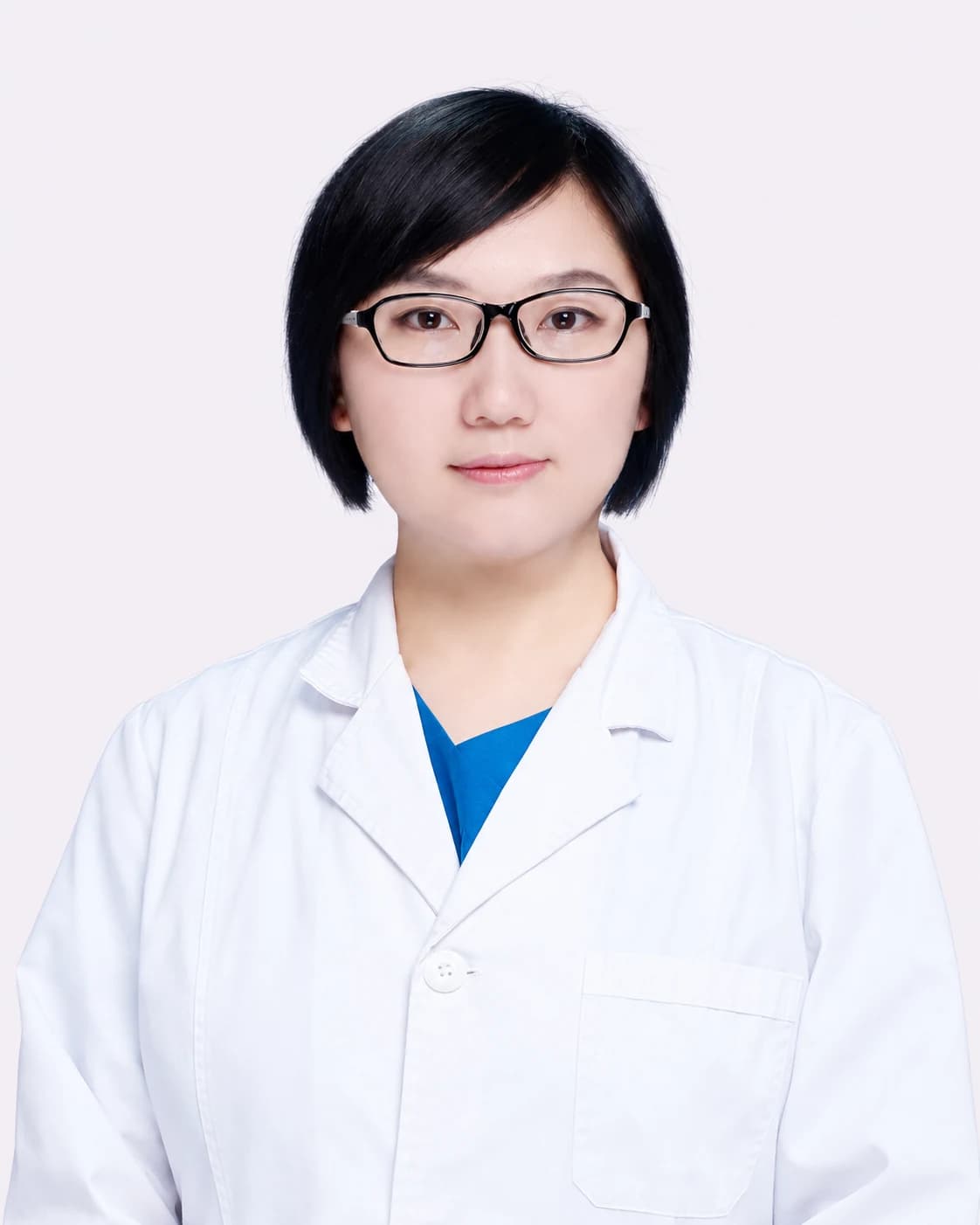 谢尧副主任医师 / 医学博士形象照